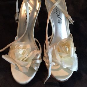 White satin heels with flower
